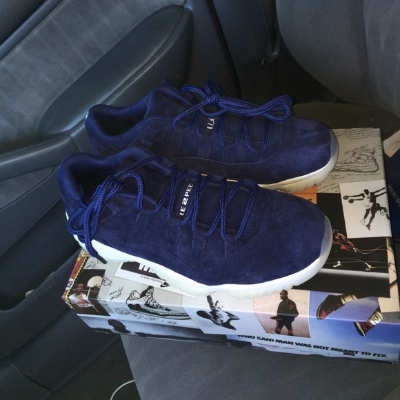 Air Jordan 11 low “Derek Jeter”AKA RE2PECT - Picture 5 of 5